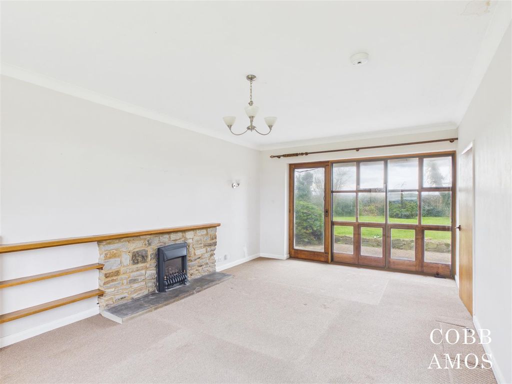 Property photo 3 of 36 Cam02803G0-Pr0264-Still003.Jpg