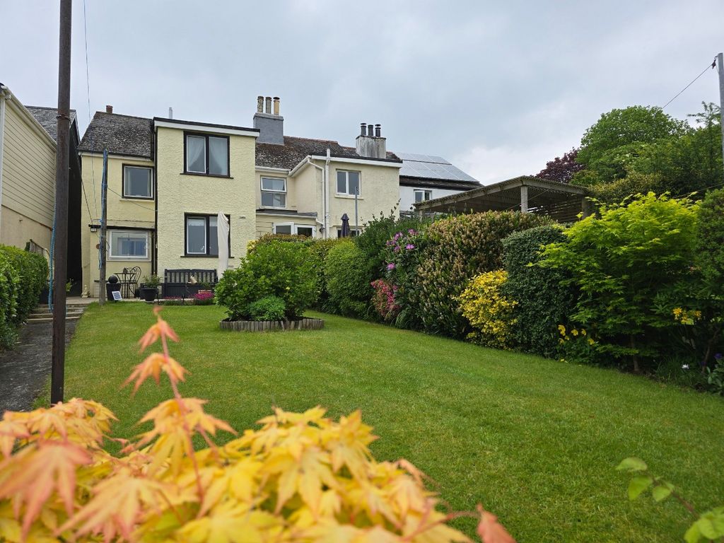 Property photo 1 of 14 5256770