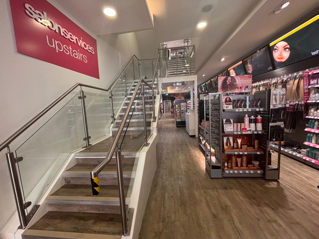 Property photo 3 of 14 Picture No. 06