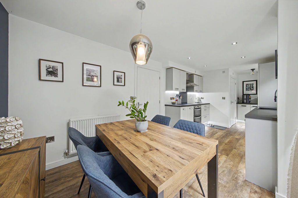 Property photo 2 of 30 Kitchen Diner