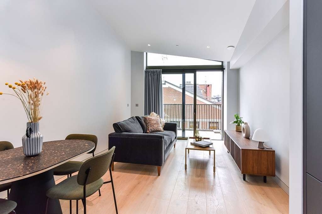 Property photo 3 of 24 2567946