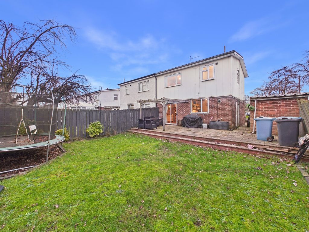Property photo 2 of 13 4857584