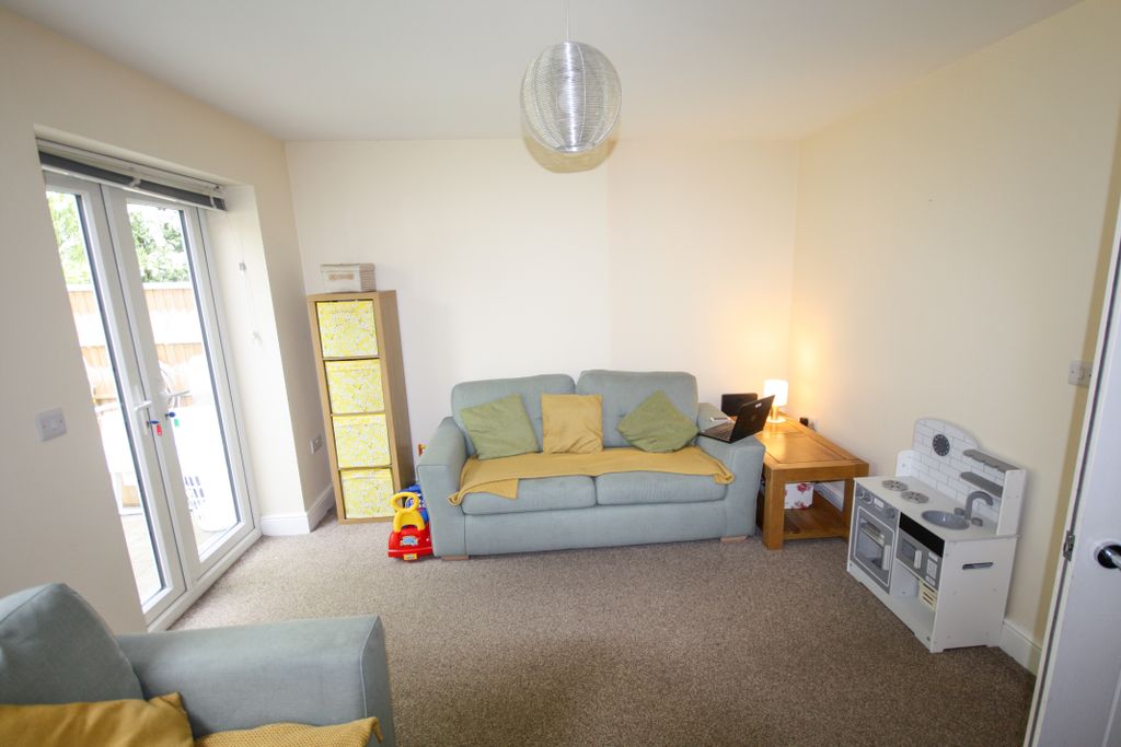 Property photo 3 of 10