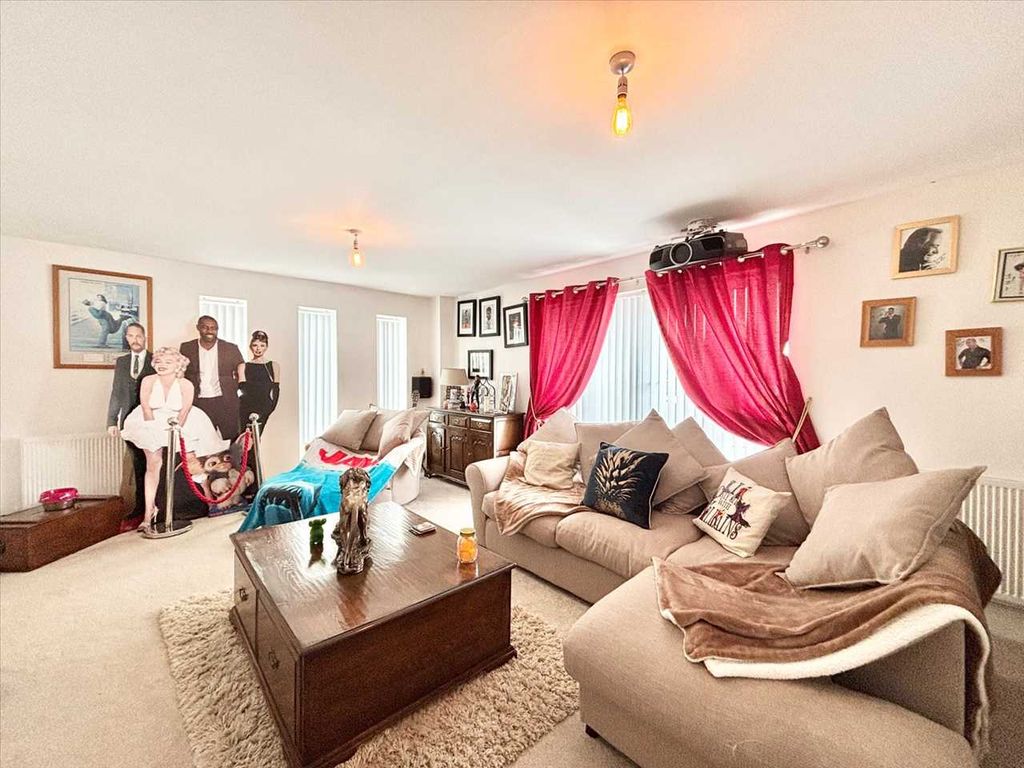 Property photo 3 of 30