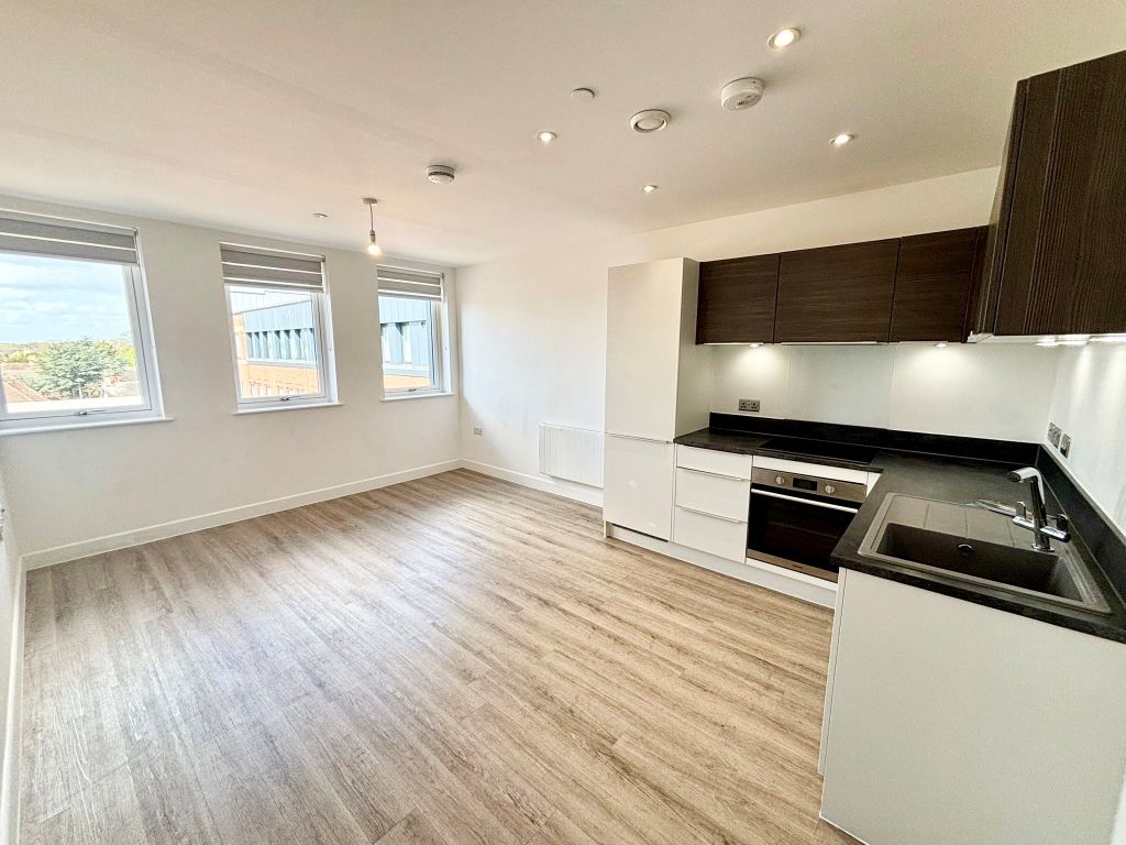 Property photo 3 of 5 Lounge