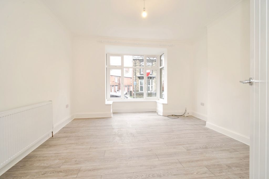 Property photo 2 of 16 Bathroom