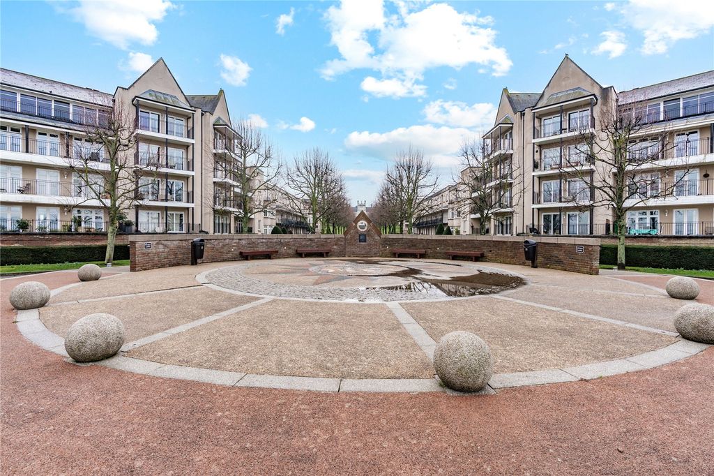 Property photo 1 of 22 Front