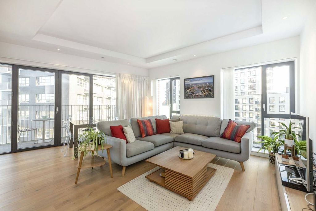 Property photo 2 of 9