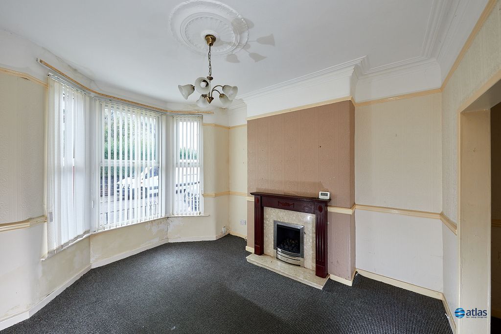 Property photo 2 of 14 Lounge