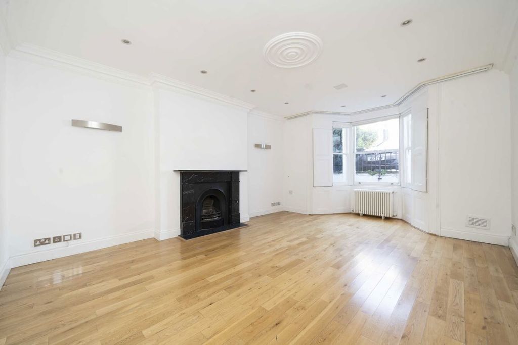 Property photo 2 of 7