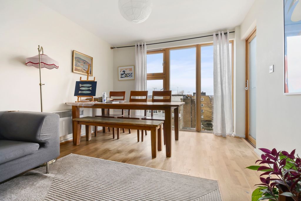 Property photo 2 of 13 Picture No. 19