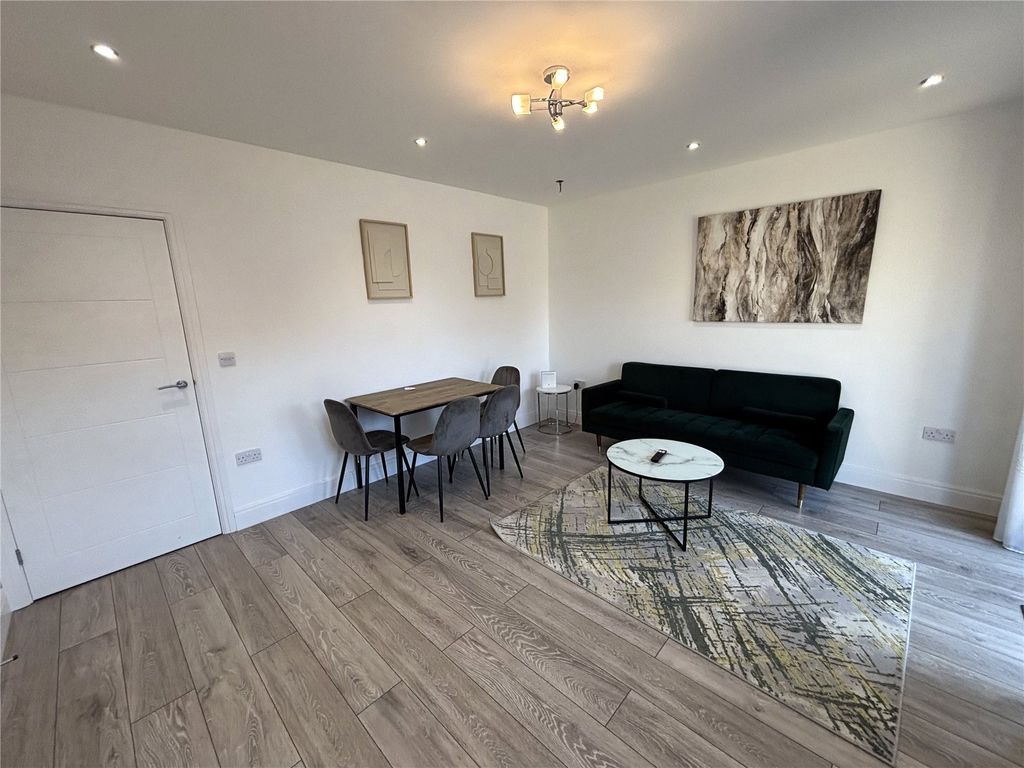 Property photo 2 of 11 Picture No. 01