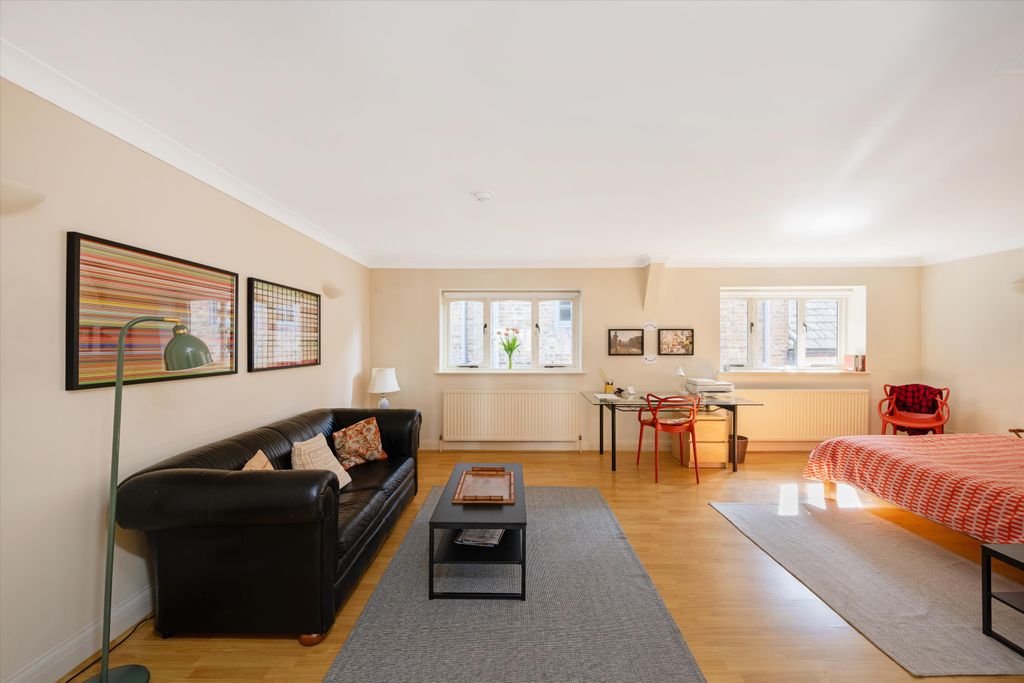 Property photo 1 of 11 Image