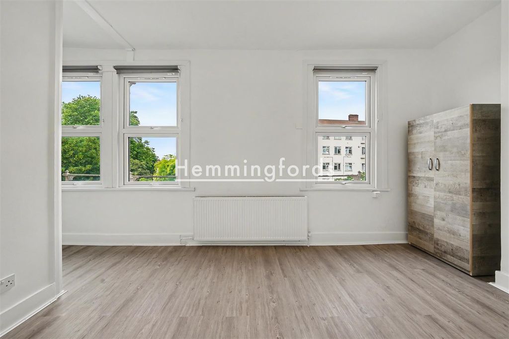 Property photo 2 of 14 Hornsey Chambers E5-13.Jpg