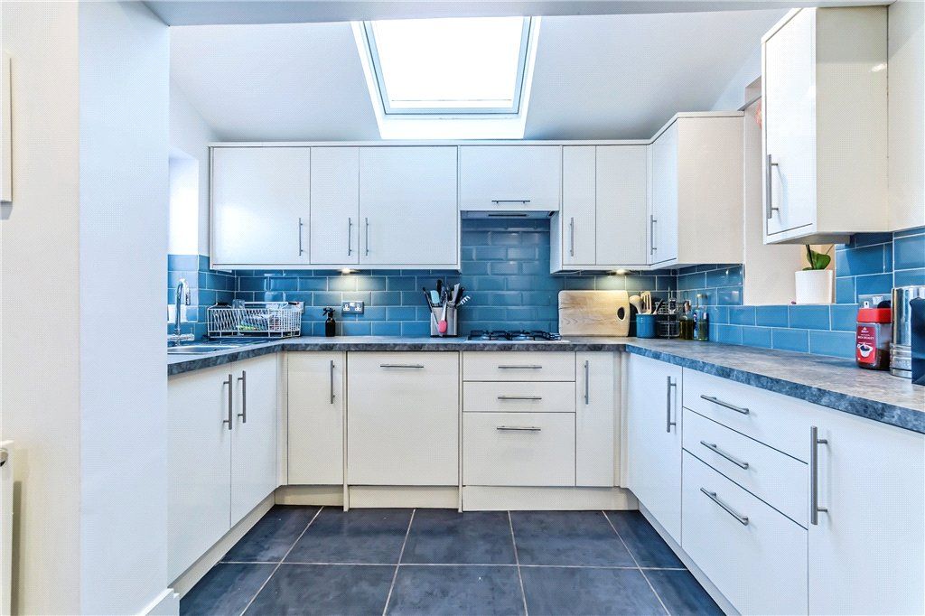 Property photo 3 of 27 Picture No. 01