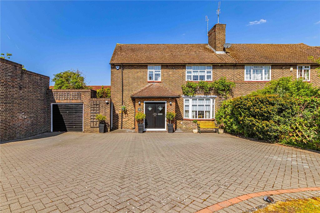 Property photo 1 of 37 Picture No. 45