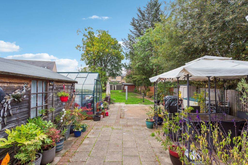 Property photo 3 of 15