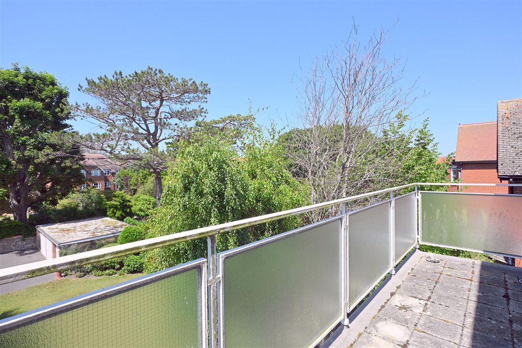 Property photo 2 of 14 Balcony