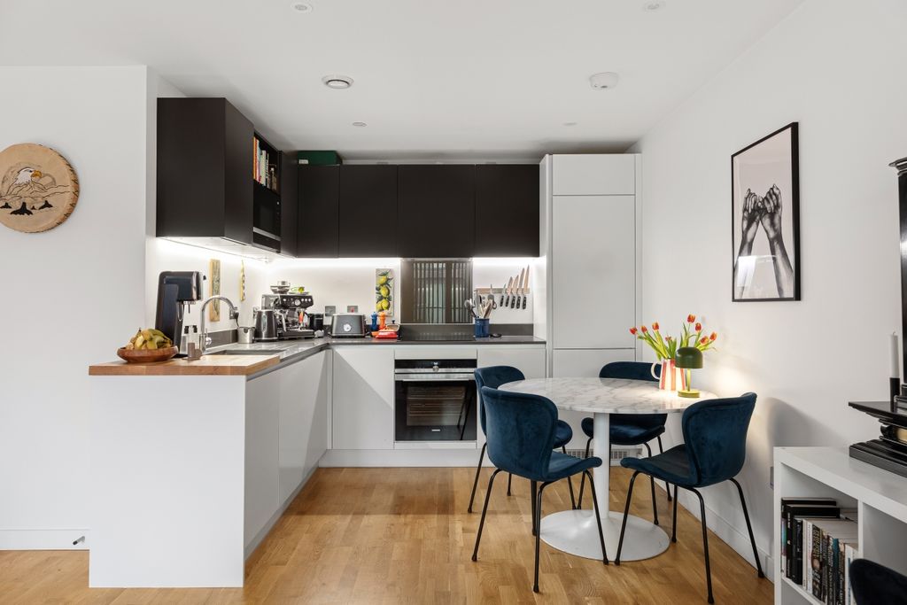 Property photo 2 of 13 094A3756