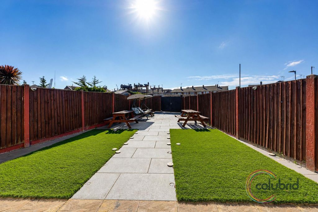 Property photo 3 of 20