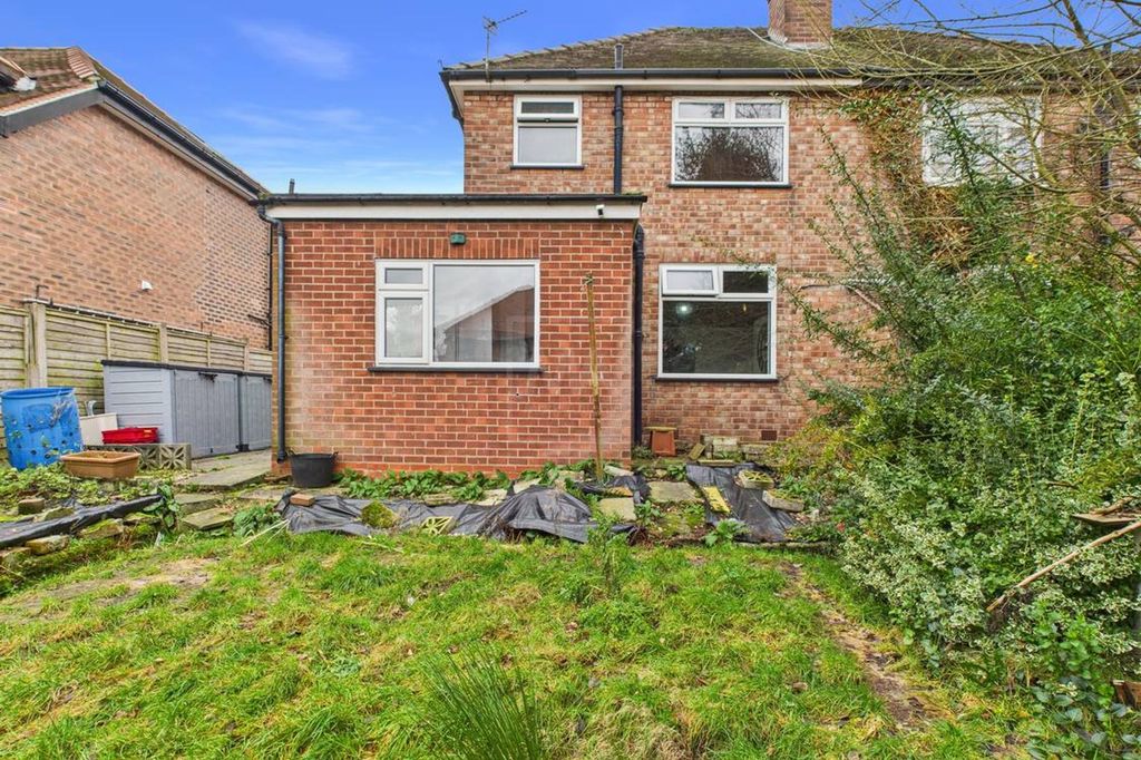 Property photo 3 of 13 Garden