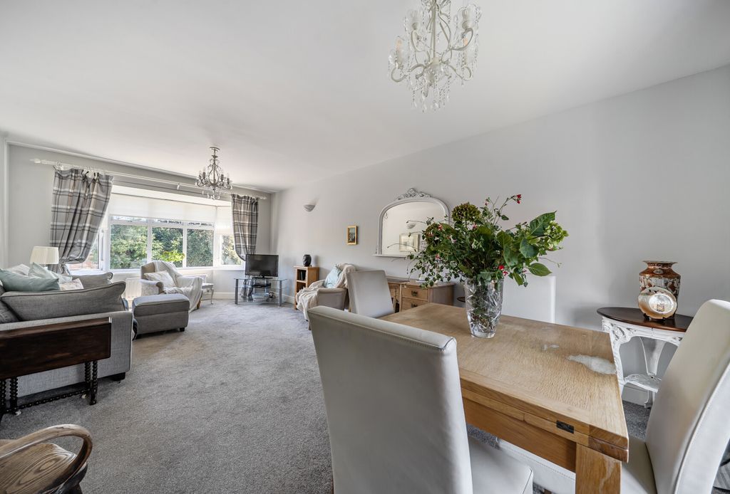 Property photo 2 of 10 1359092-10-68Dbbb...