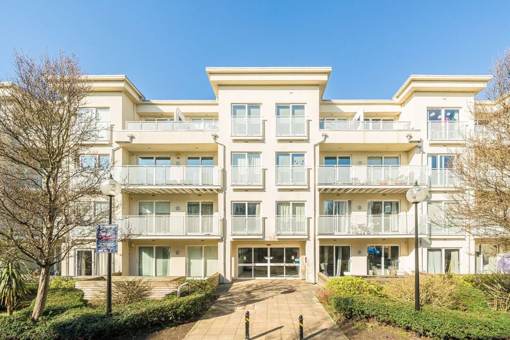 Property photo 1 of 10