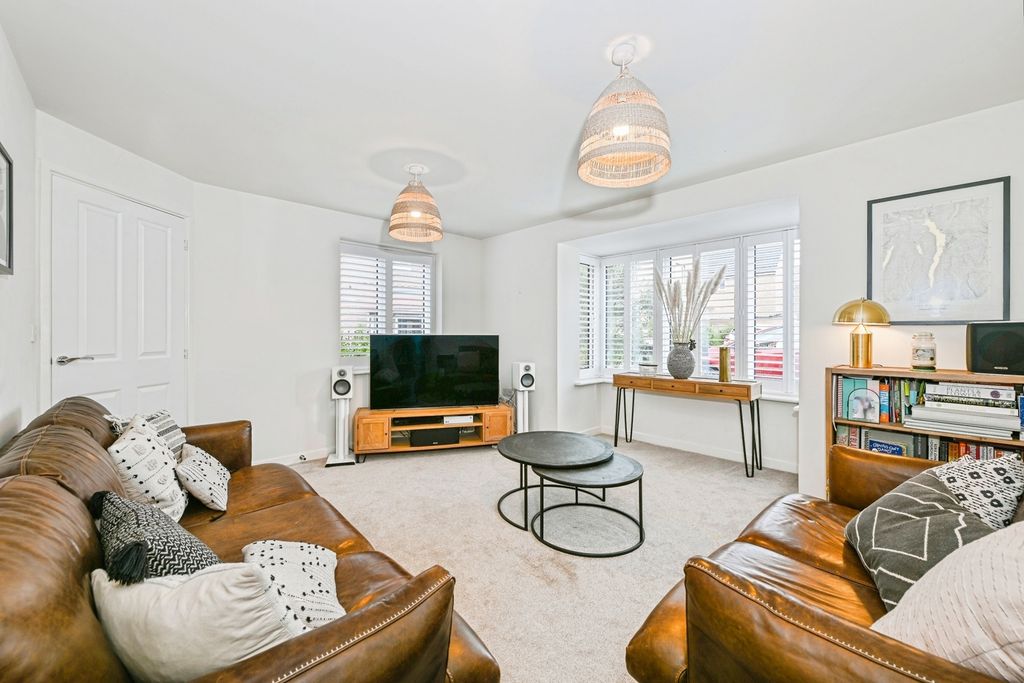Property photo 2 of 19 Pbox-Img.Jpg