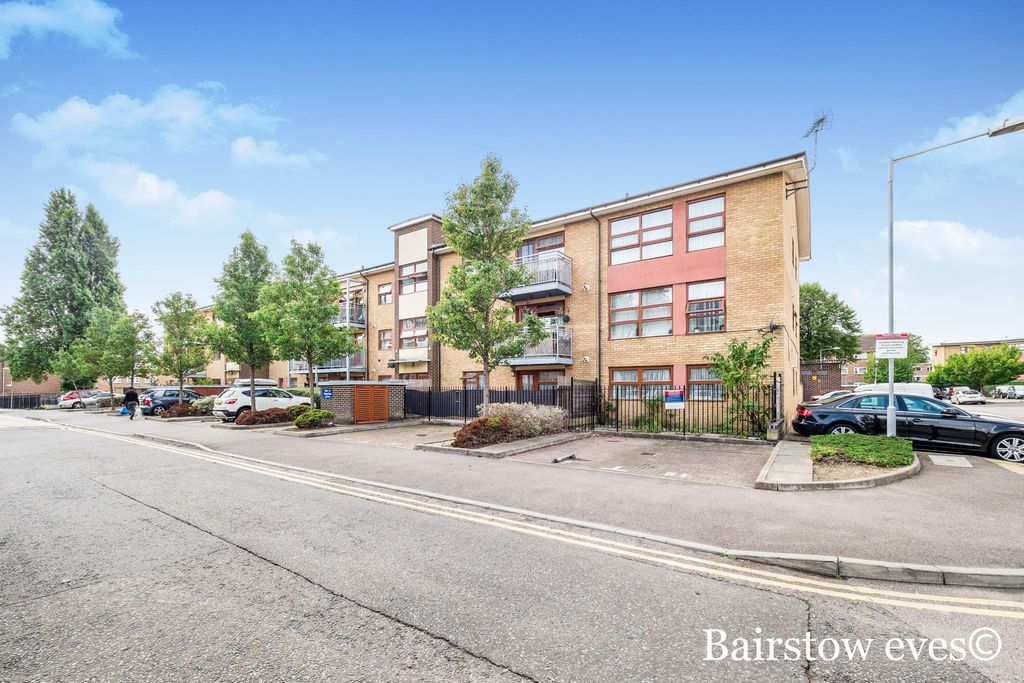 Property photo 1 of 7