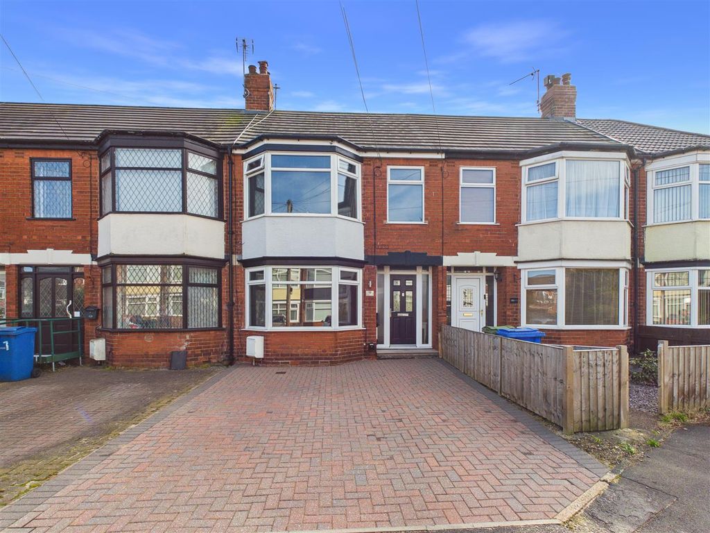 Property photo 1 of 15 Front