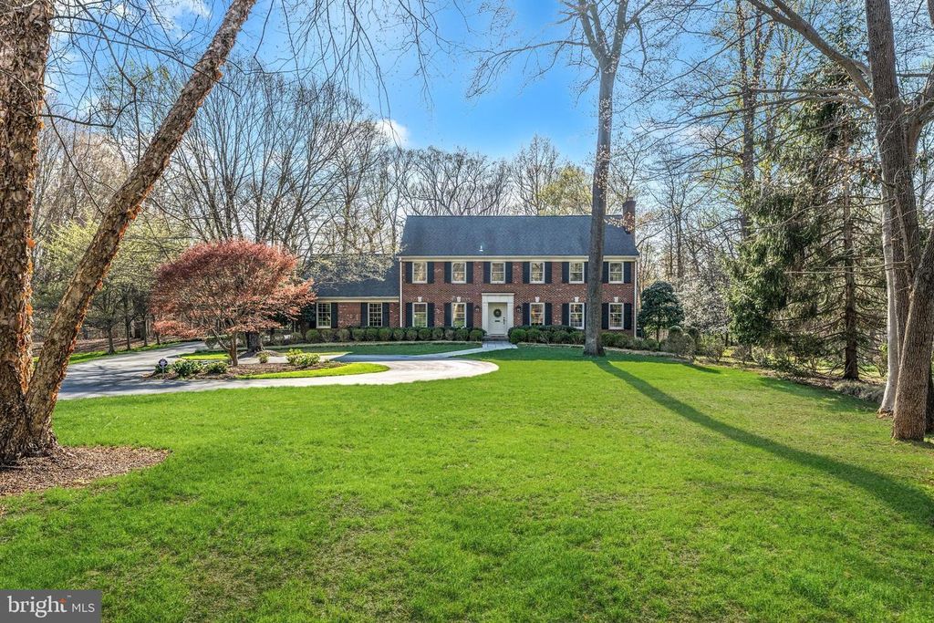 Property photo 1 of 21
