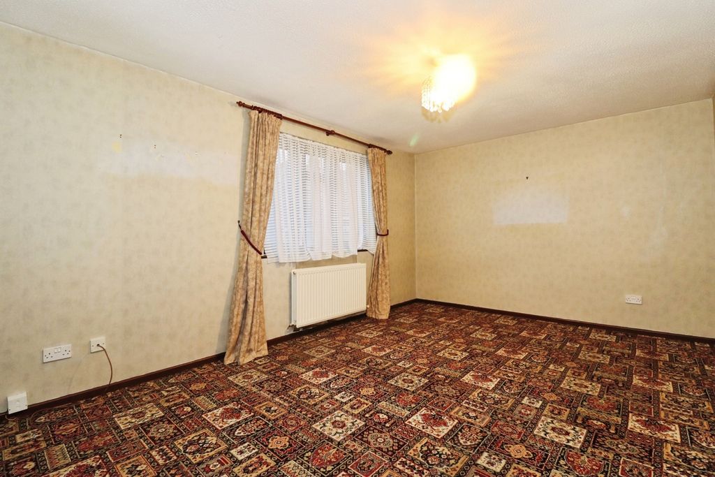 Property photo 3 of 10 Pbox-Img.Jpg