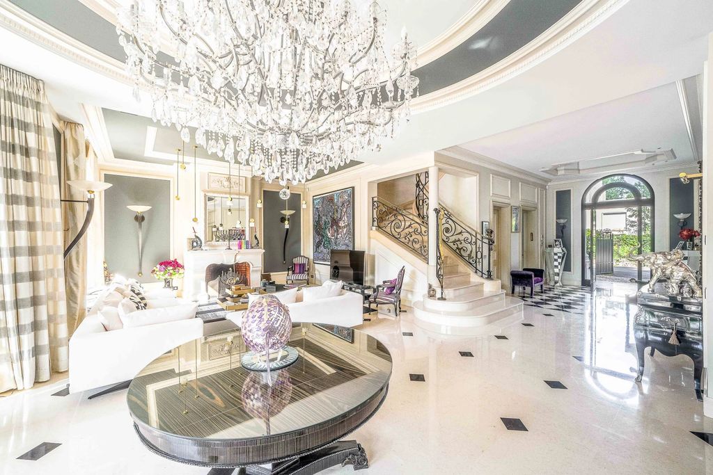 Property photo 3 of 14