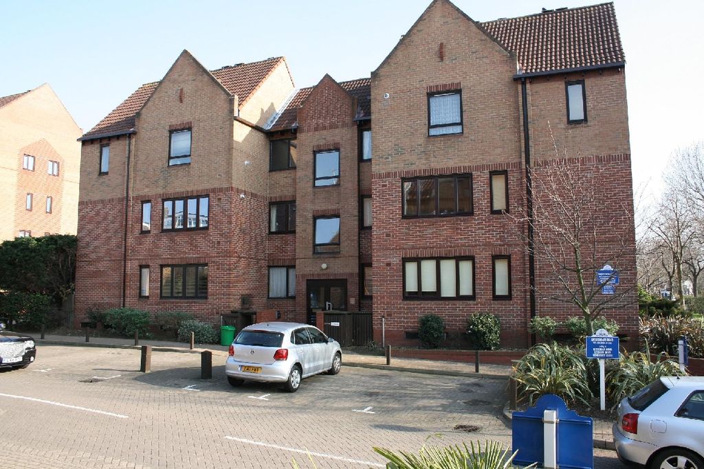 Property photo 1 of 6 Photo 0