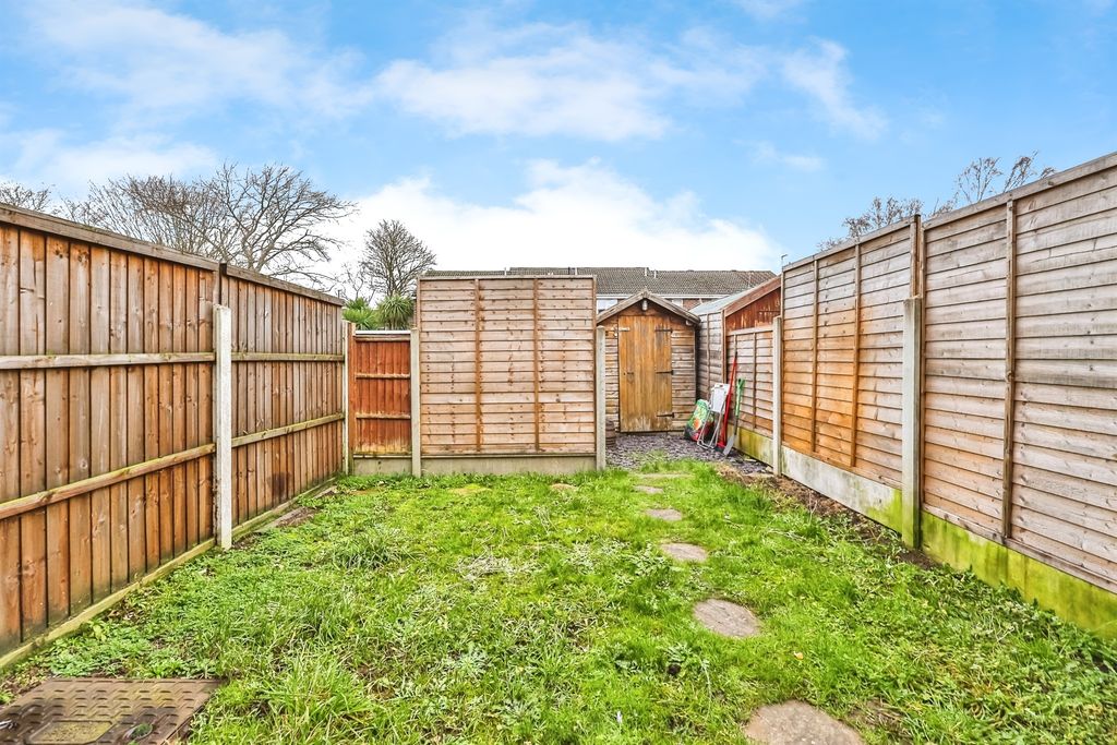 Property photo 3 of 12