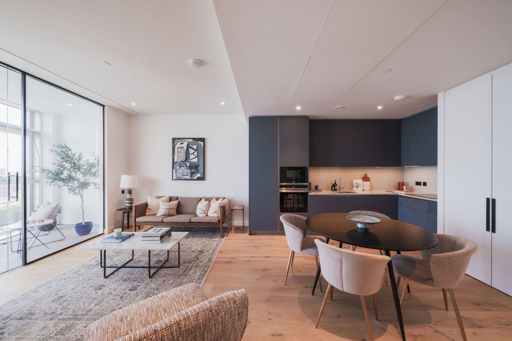 Property photo 2 of 21 Pmp09602.Jpg