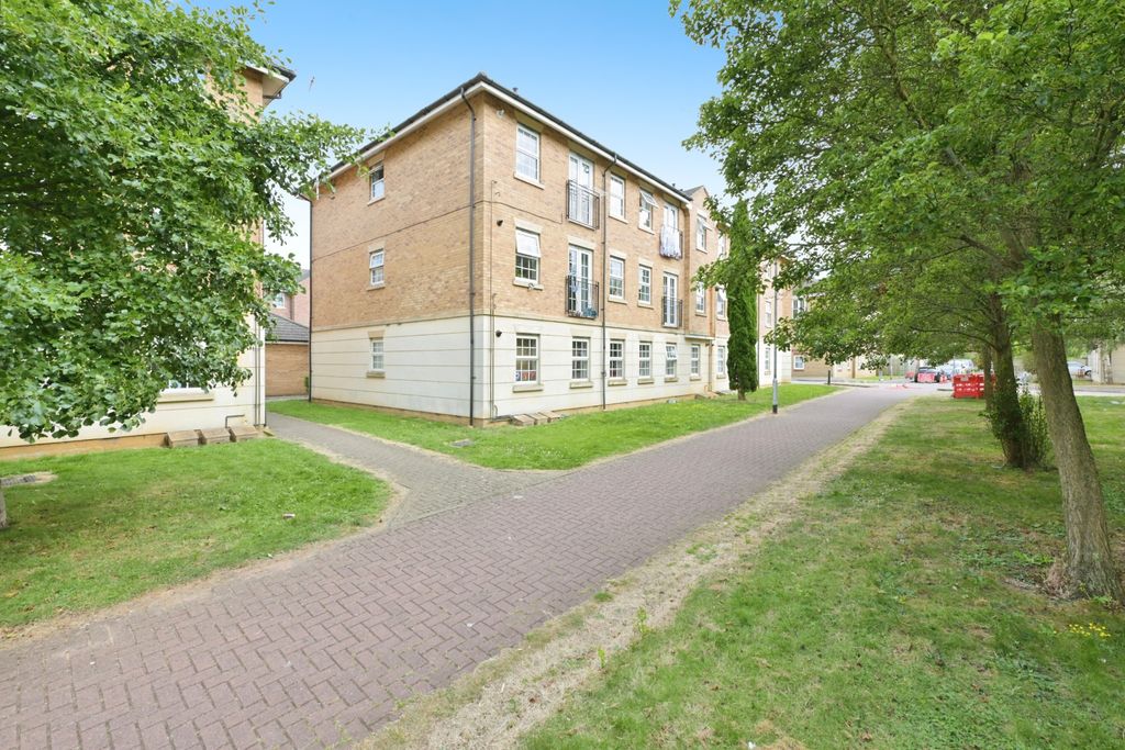Property photo 1 of 16 Outside