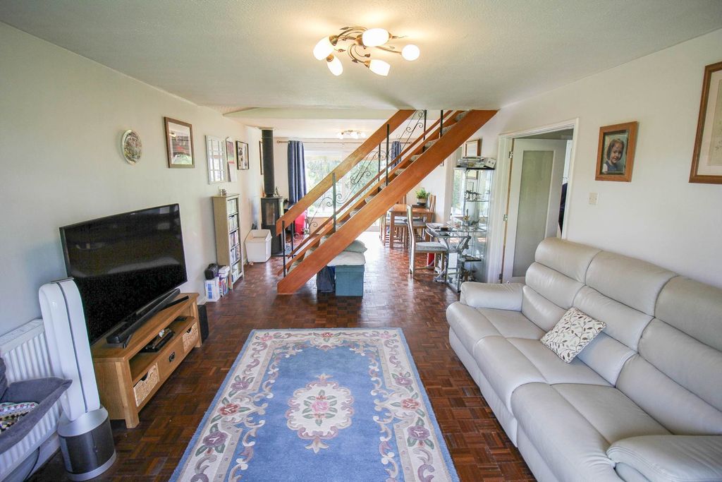 Property photo 3 of 23