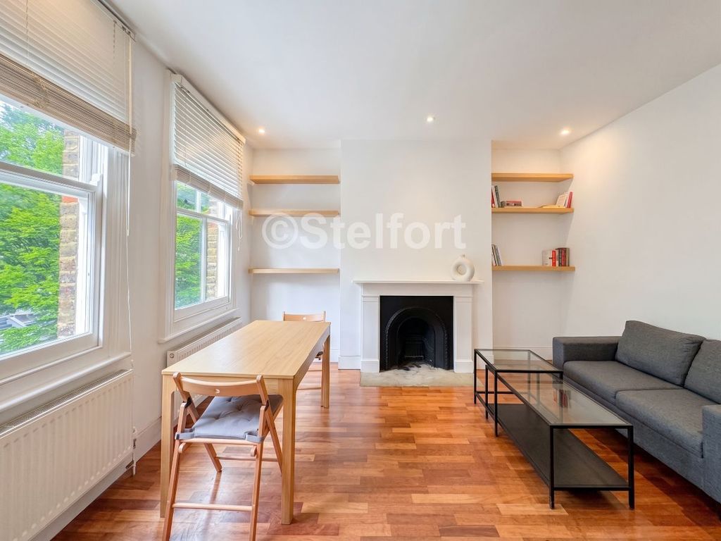 Property photo 2 of 8