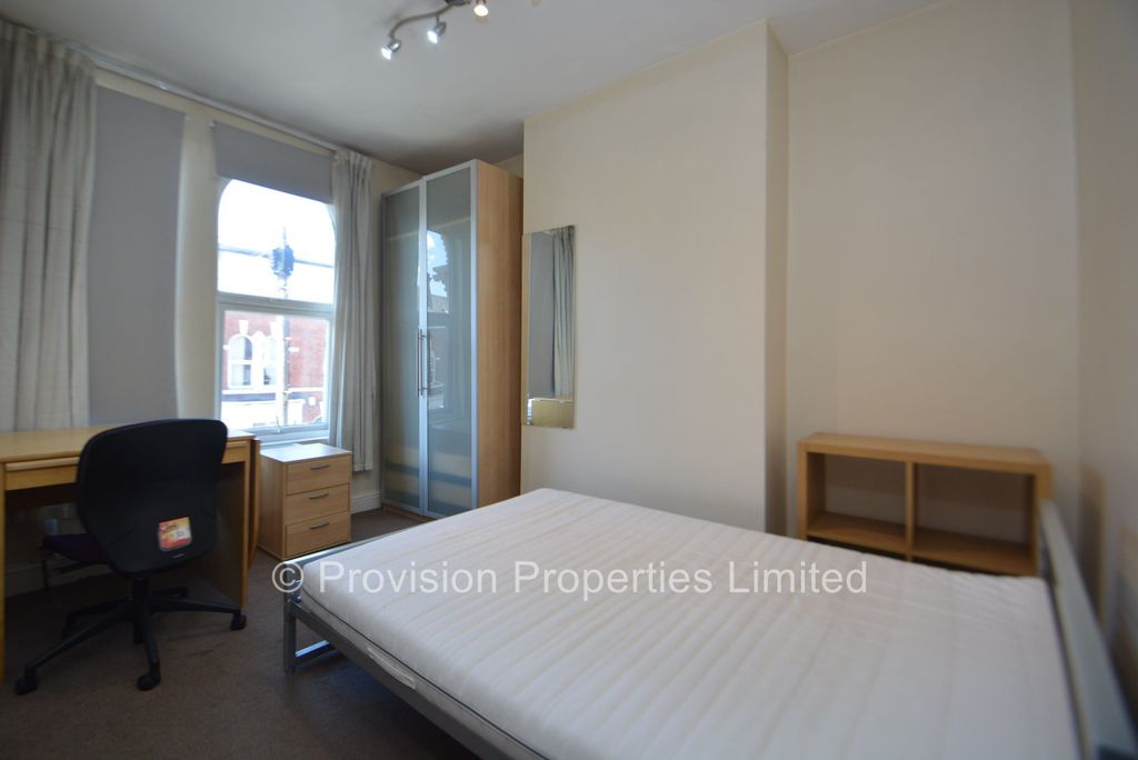 Property photo 2 of 14 Photo