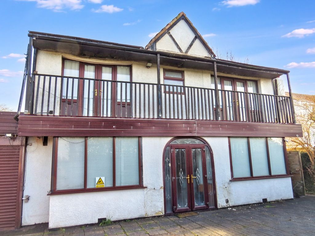 Property photo 3 of 20