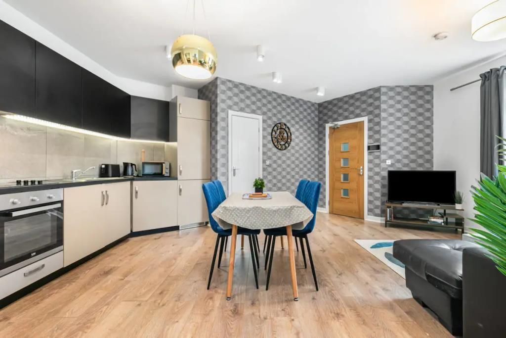 Property photo 2 of 6 Dining Area