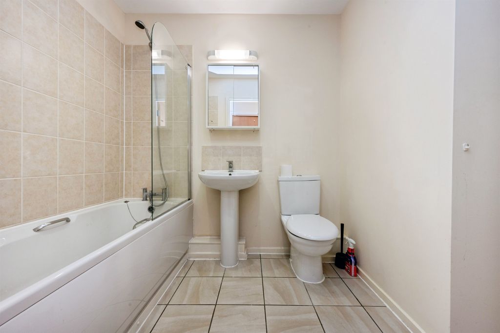 Additional image 15 of 4 bed penthouse for salePalgrave Road, Bedford MK42