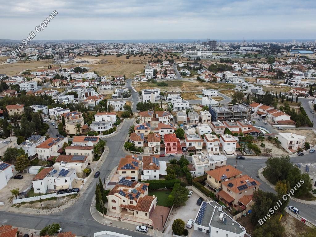 Property photo 3 of 24