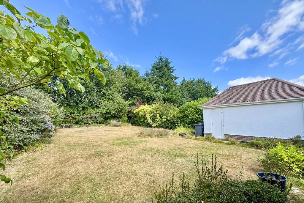 Property photo 3 of 24