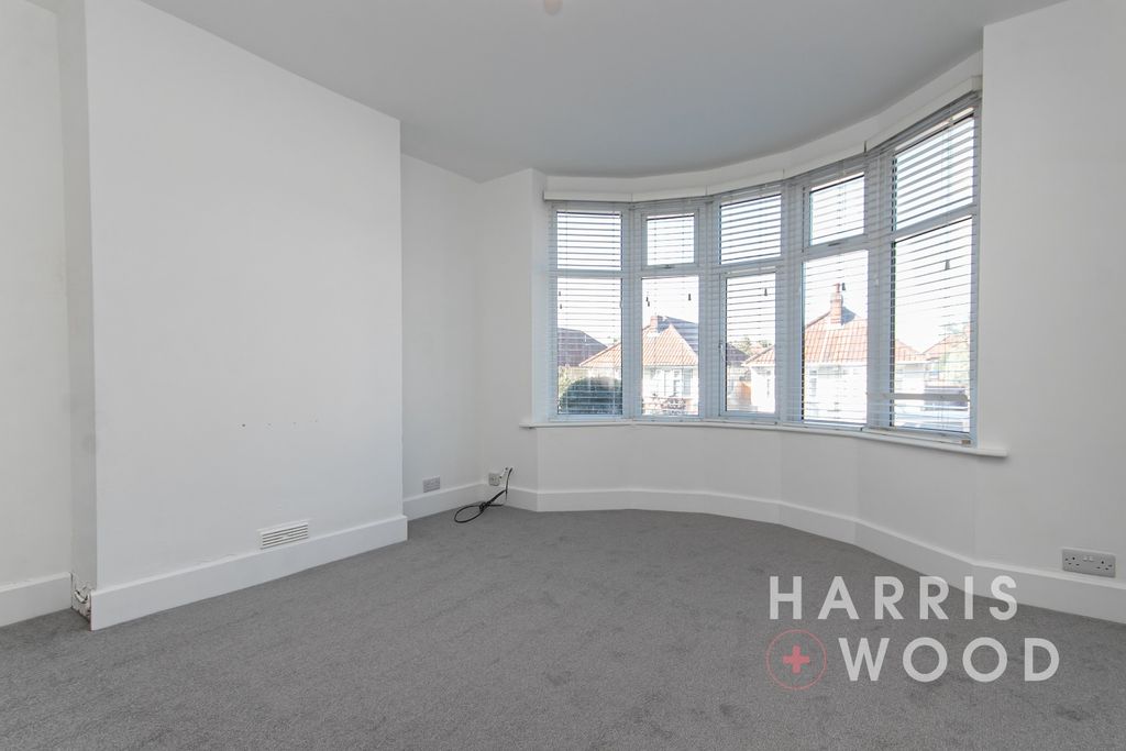 Property photo 3 of 28 3842694