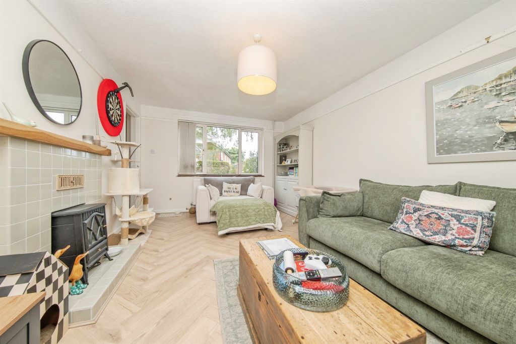 Property photo 3 of 17
