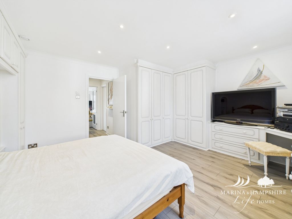 Additional image 19 of 4 bed town house for saleCarne Place, Port Solent, Portsmouth PO6
