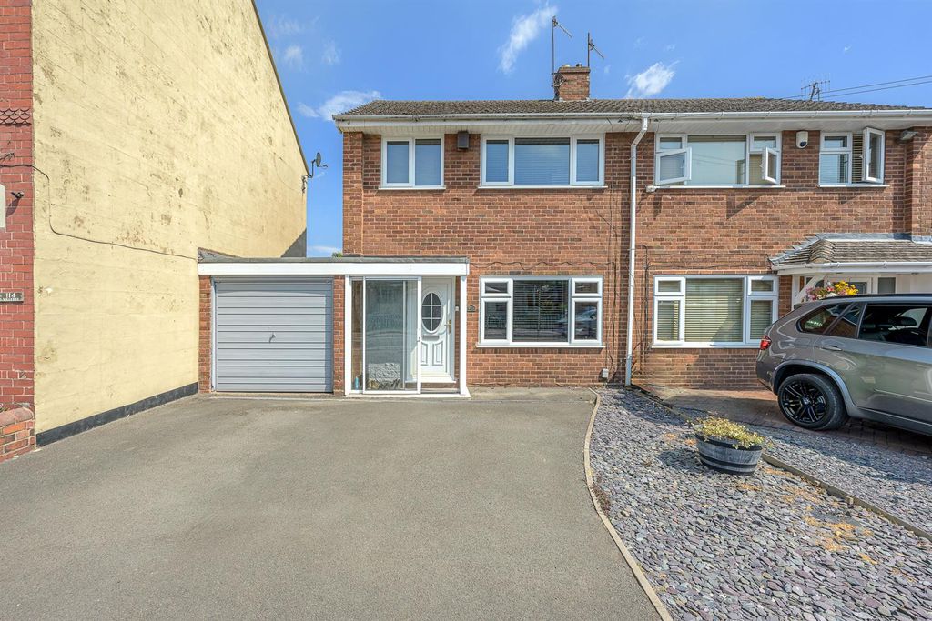 Property photo 1 of 21