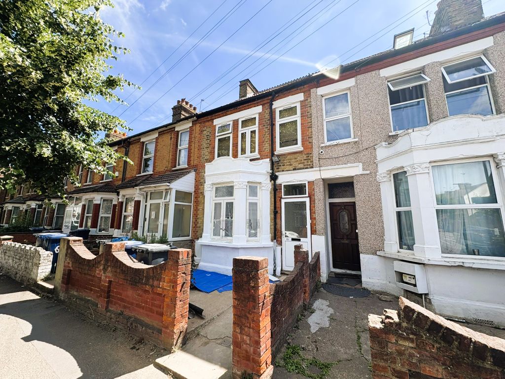 Property photo 1 of 3